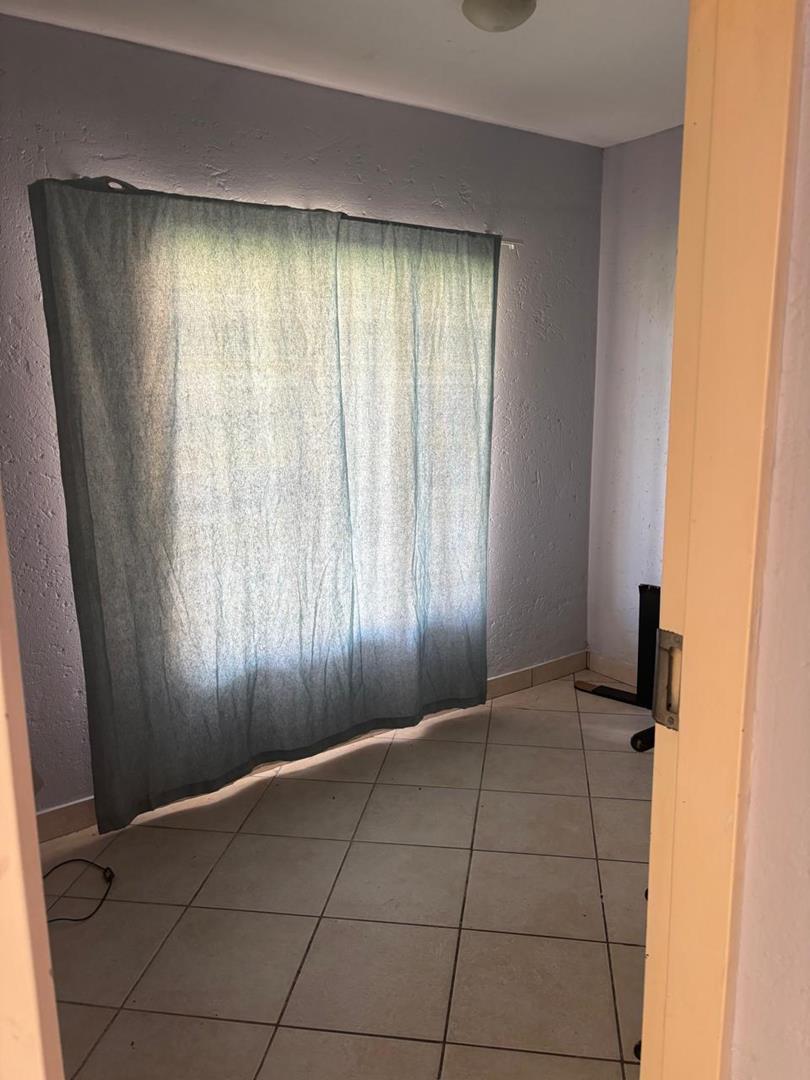 2 Bedroom Property for Sale in Waterval East North West